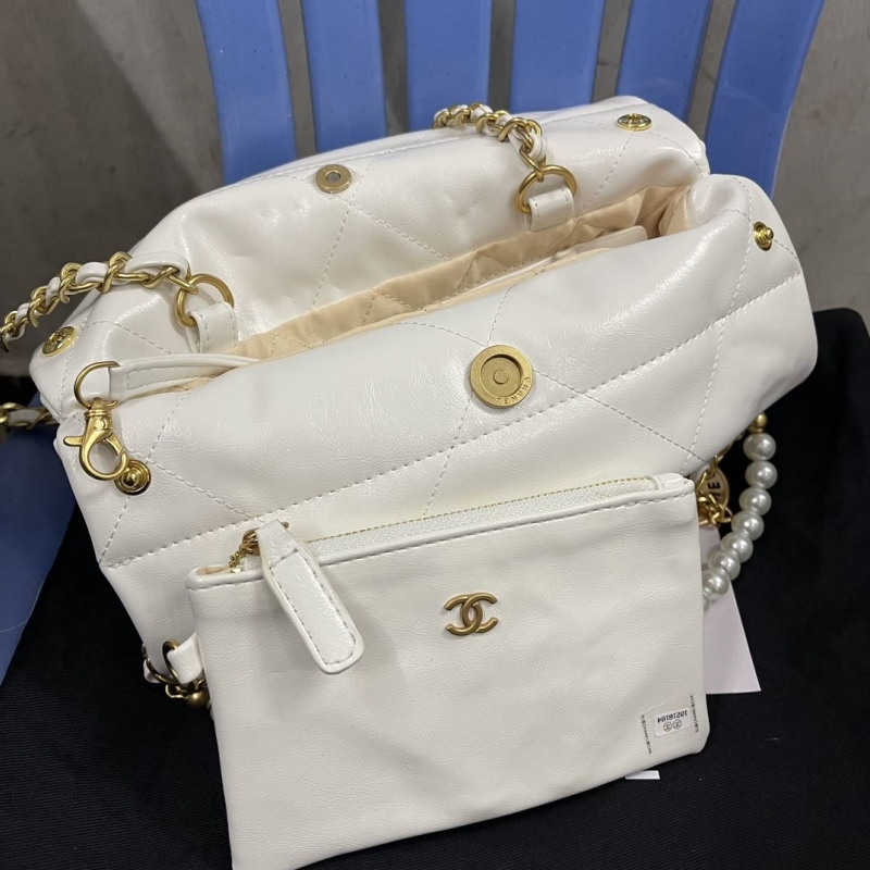 Chanel Hobo 22 Bags